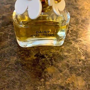 Daisy by Marc Jacobs perfume